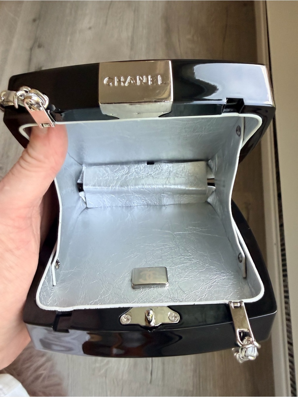 Fashion Chanel Black Crystal ‘CC’ Clutch w Silver Tone Leather Link Chain NEW - Picture 8 of 16